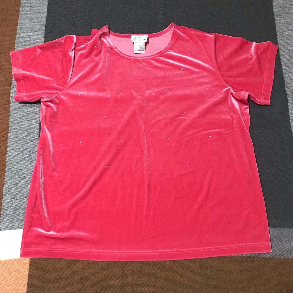 THE QUAKER FACTORY VELVET PLUS SIZE TOP SIZE 1X